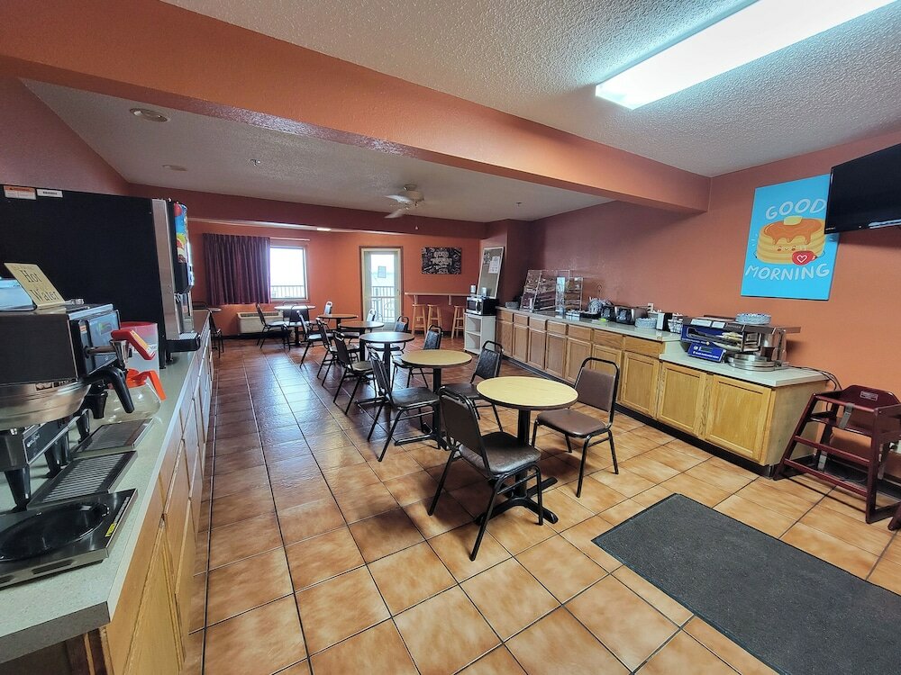 Фото Bavarian Haus Lakefront Inn