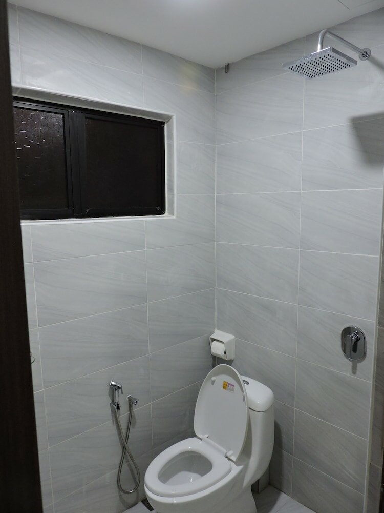 Фото Merlin Hotel