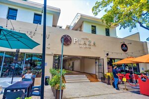 Гостиница Hotel Plaza by Kavia