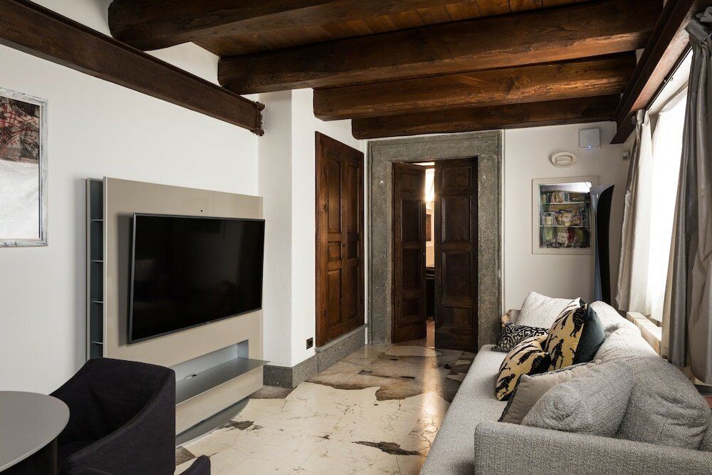 Фото Palazzo delle Pietre Luxury Apartments