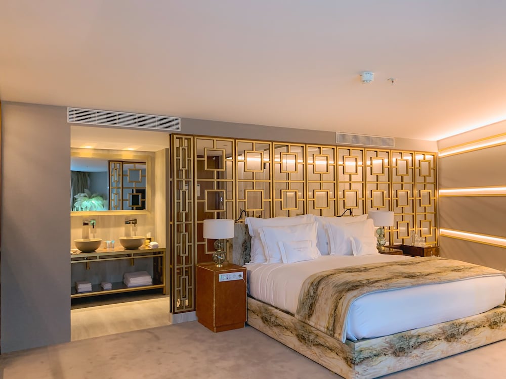 Фото Wine & Books Lisboa Hotel