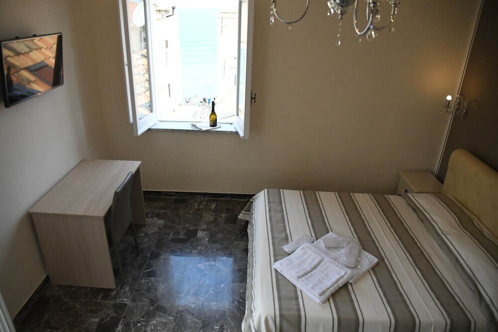 Фото B&b The Tower Tropea