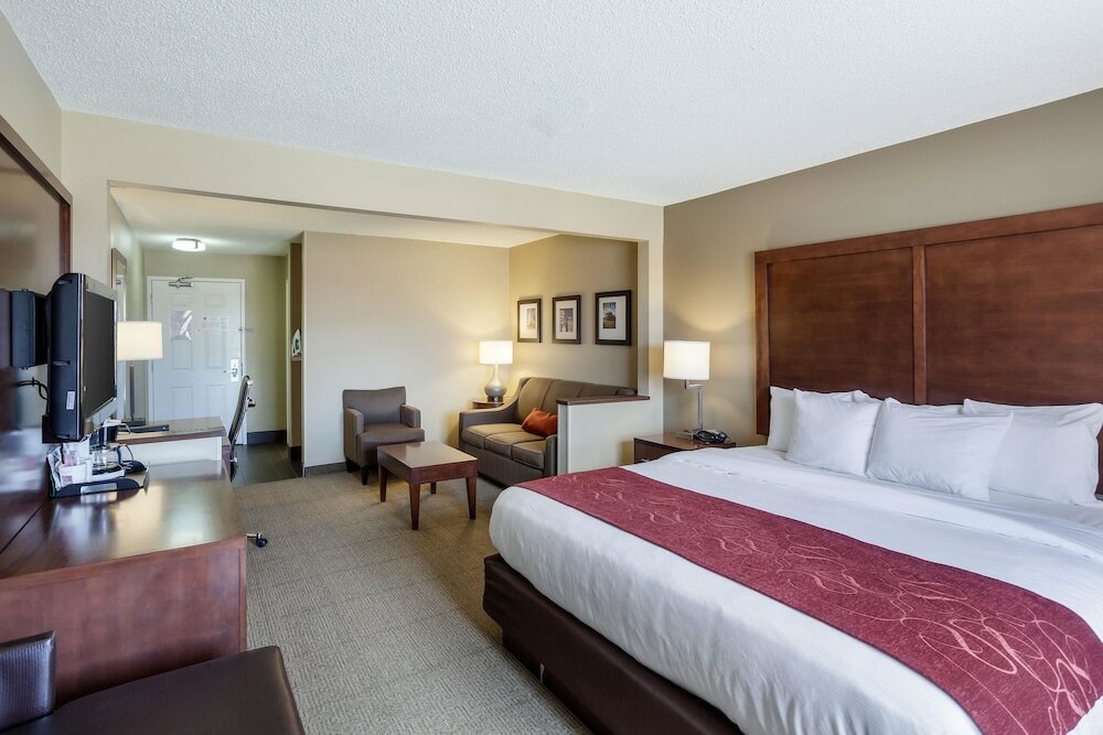 Фото Comfort Suites University
