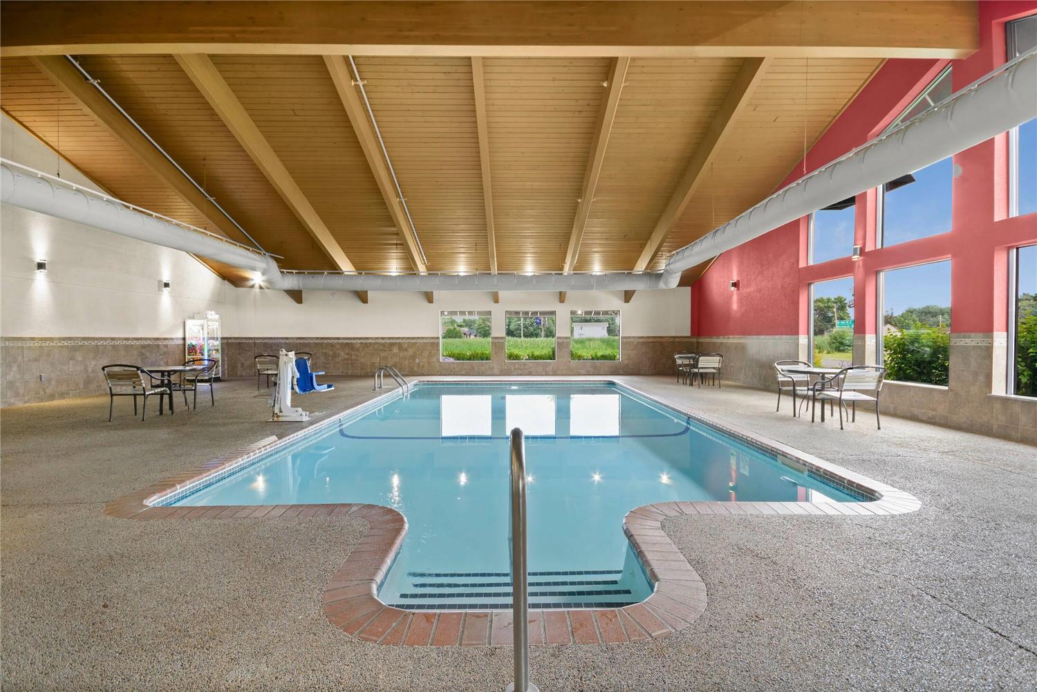 Фото AmericInn by Wyndham Virginia