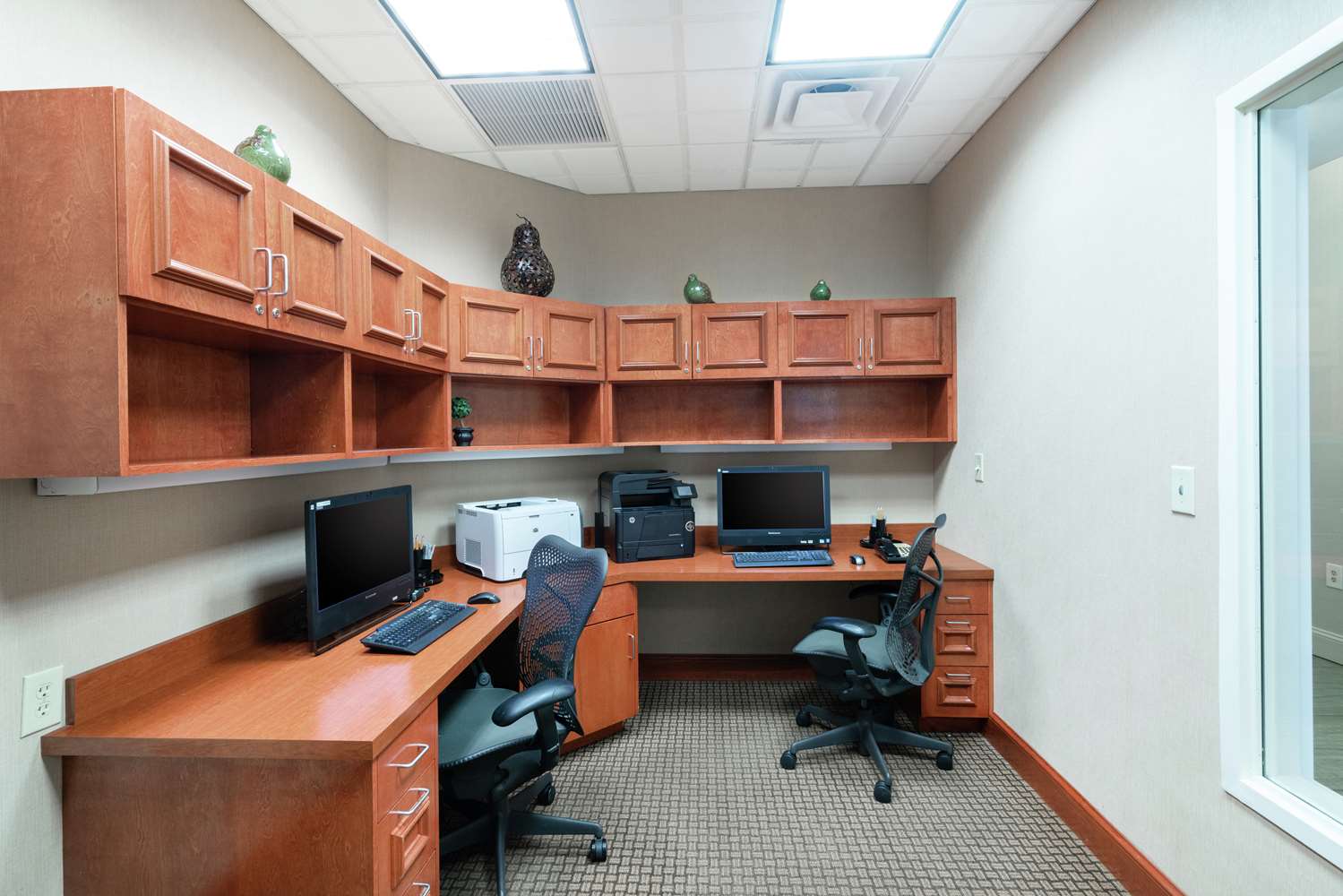 Фото Hilton Garden Inn Richmond Airport