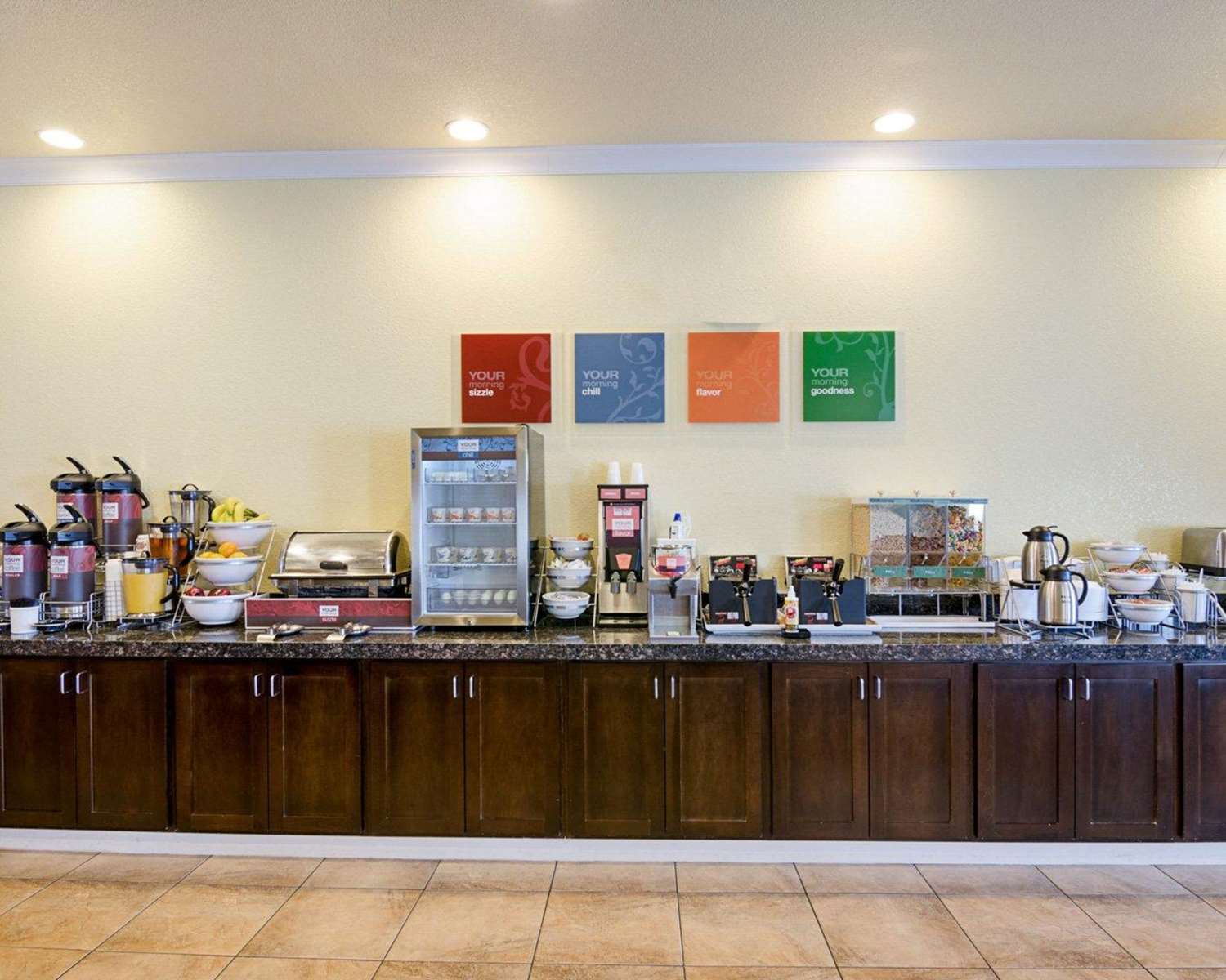 Фото Comfort Inn & Suites Orange - Montpelier