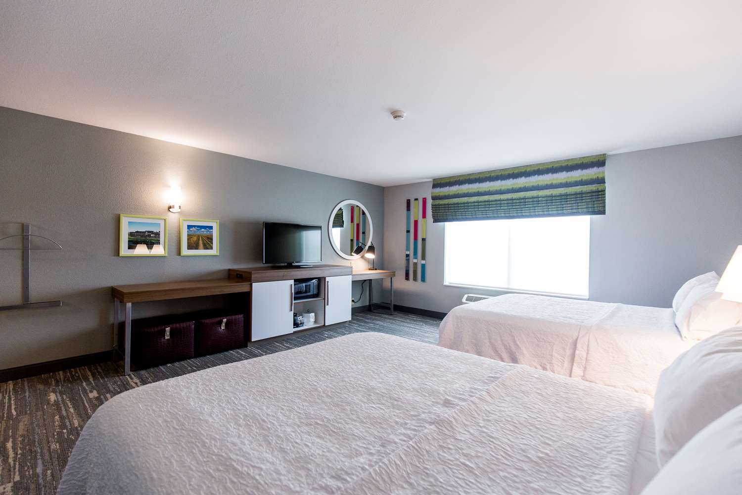 Фото Hampton Inn Bismarck