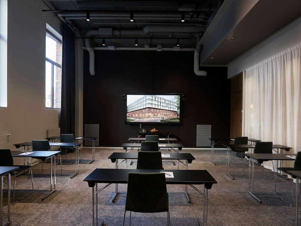 Фото Home Hotel Tapetfabriken