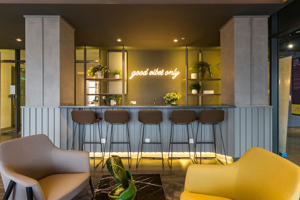 Фото Ceylonz Suites by Five Senses