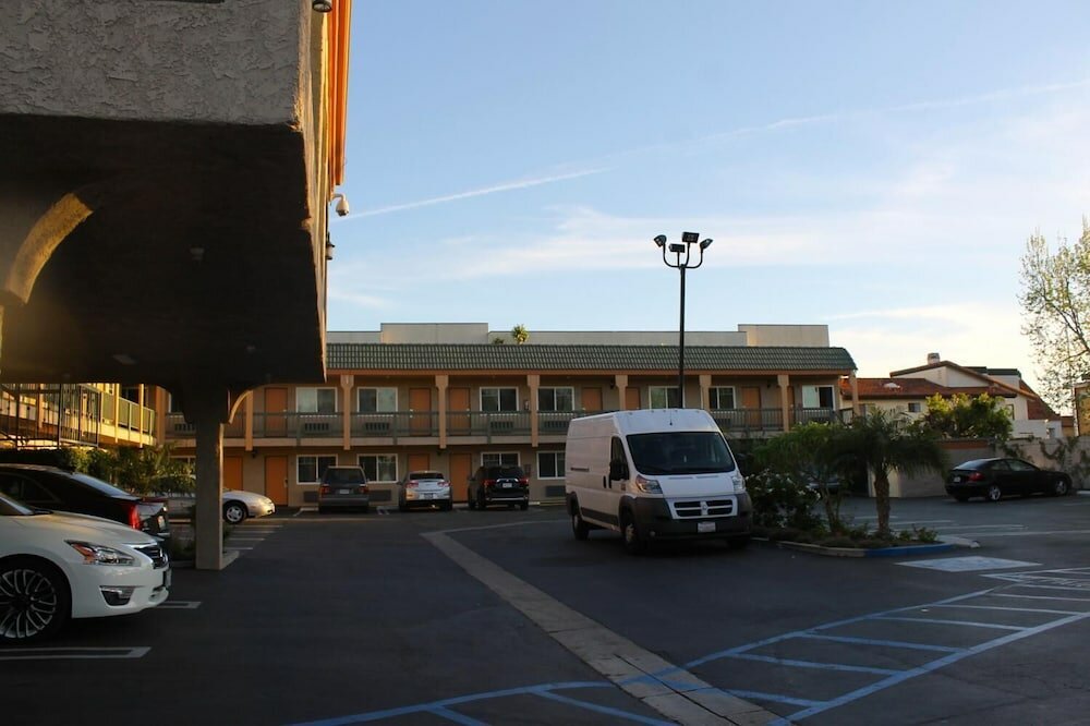 Фото El Rancho Inn Hawthorne