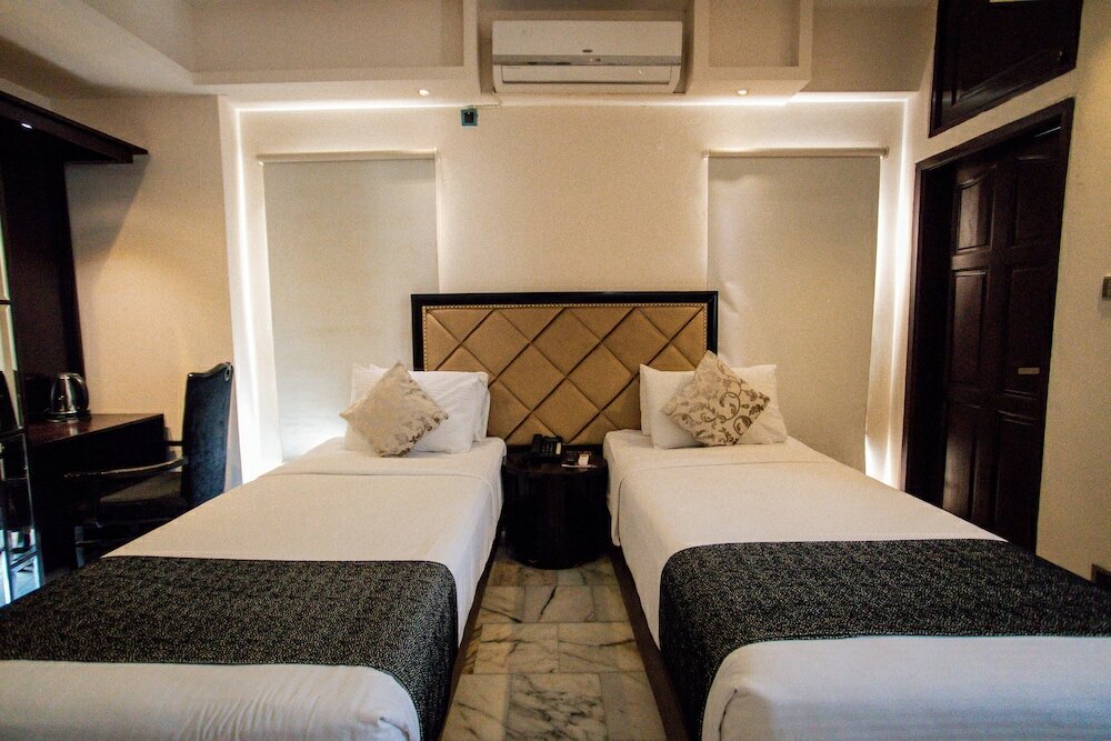 Фото The Elite Residence Dhaka