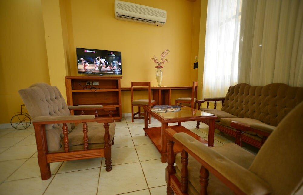 Фото Hotel Lilian