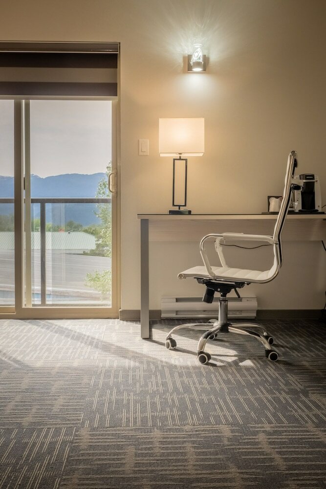 Фото Quality Inn Sunshine Suites