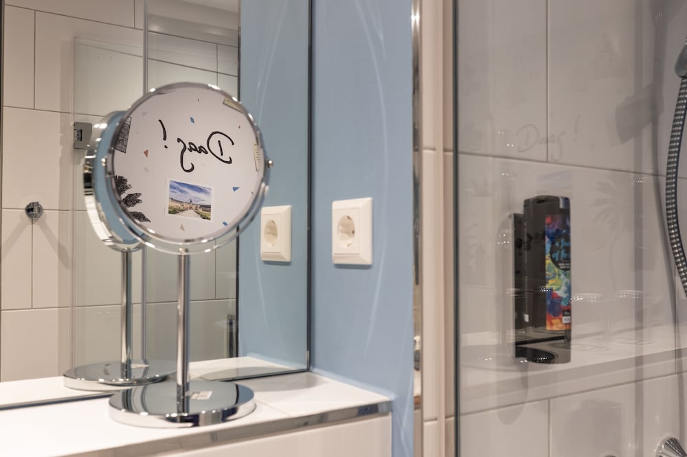 Фото Holiday Inn – the niu, Wave Karlsruhe City Park