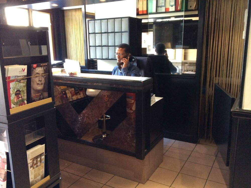 Фото Hotel De La Place