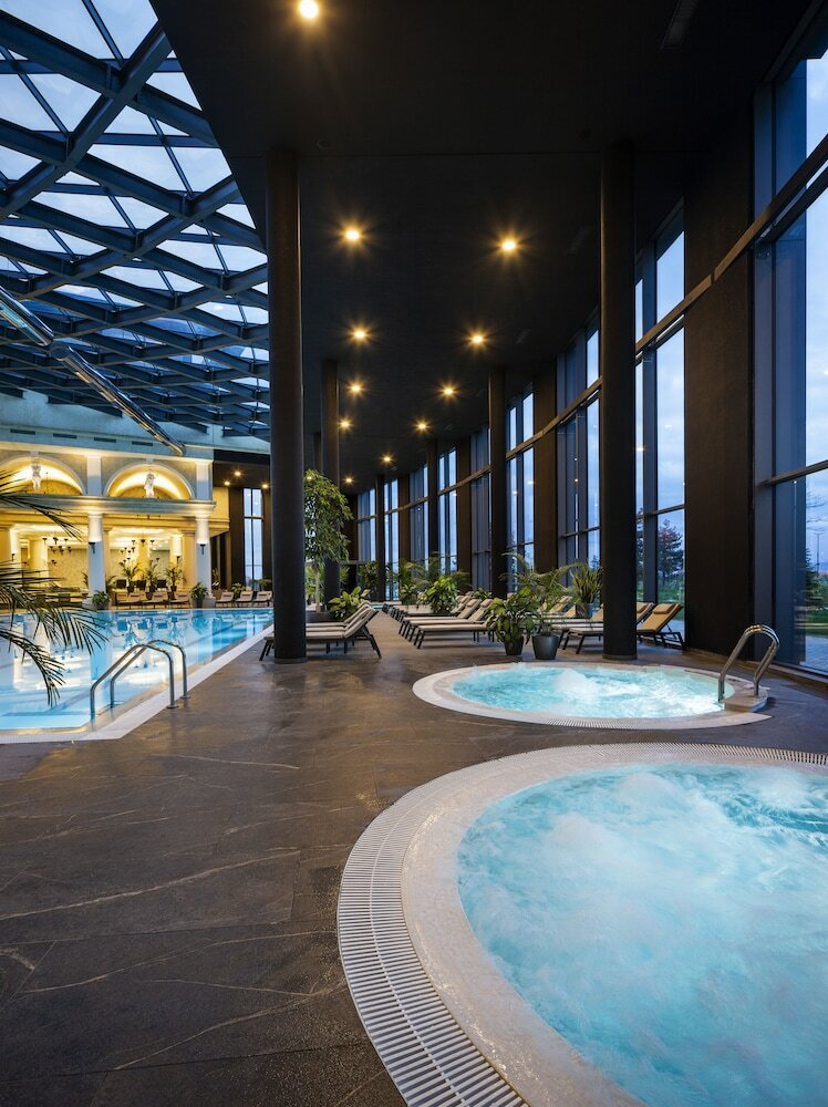 Фото Kings Valley Medical & SPA Hotel