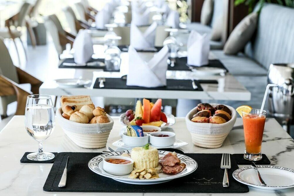 Фото Regal Réseau Hotel & SPA