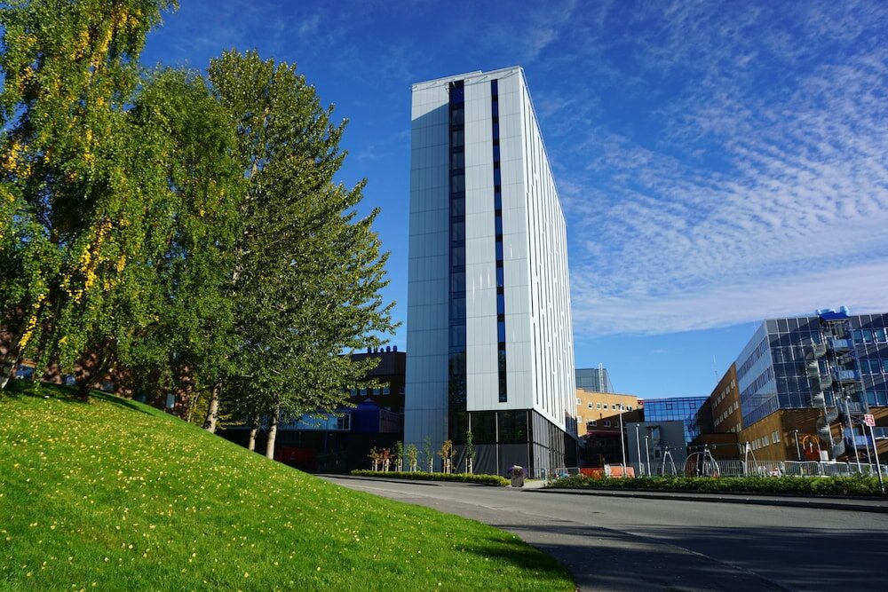 Фото Pingvinhotellet Unn Tromsø