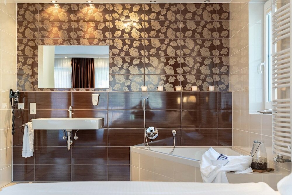 Фото Hotel Rössle Berneck