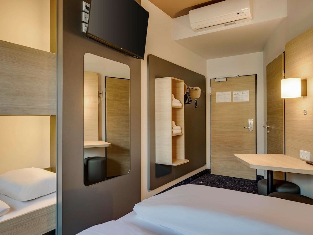 Фото B&b Hotel Oldenburg