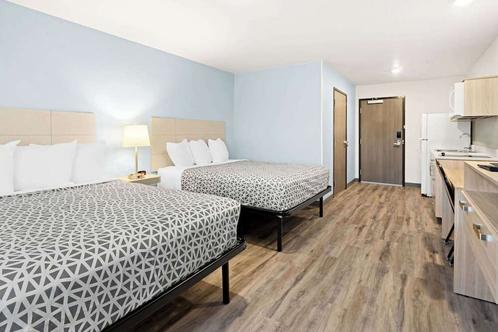 Фото Woodspring Suites Billings