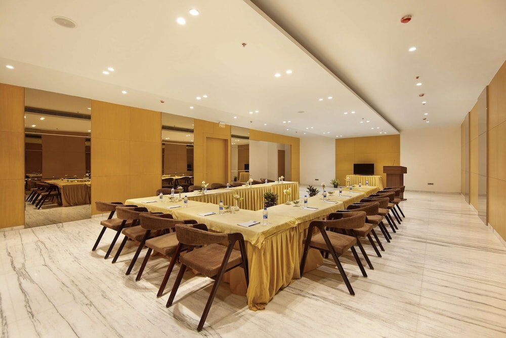 Фото Sarovar Portico Sonipat