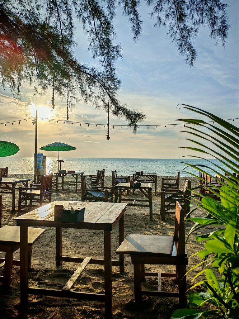 Restaurant Be Friend, Earth, photo