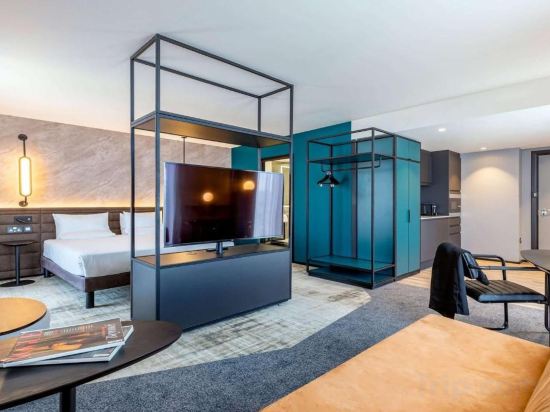 Фото Expo Hotel