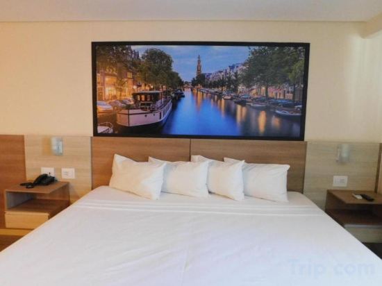 Фото Hotel Amsterdam Montes Claros