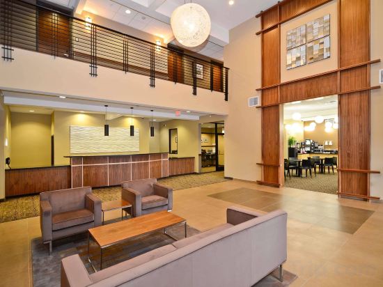 Фото Best Western Plus Lacey Inn & Suites