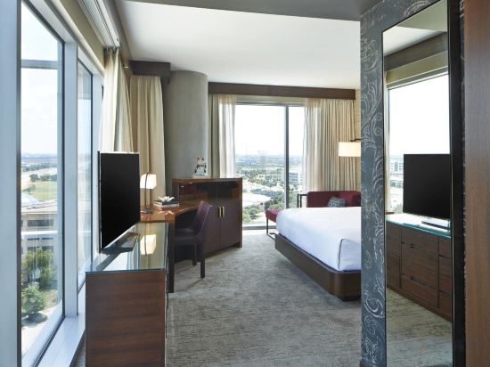 Фото Renaissance Dallas at Plano Legacy West Hotel