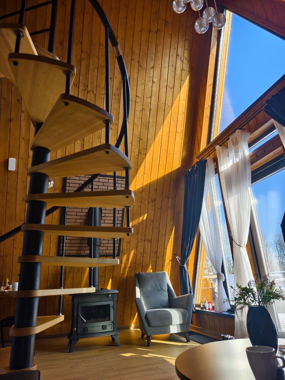 Фото A-Frame Family