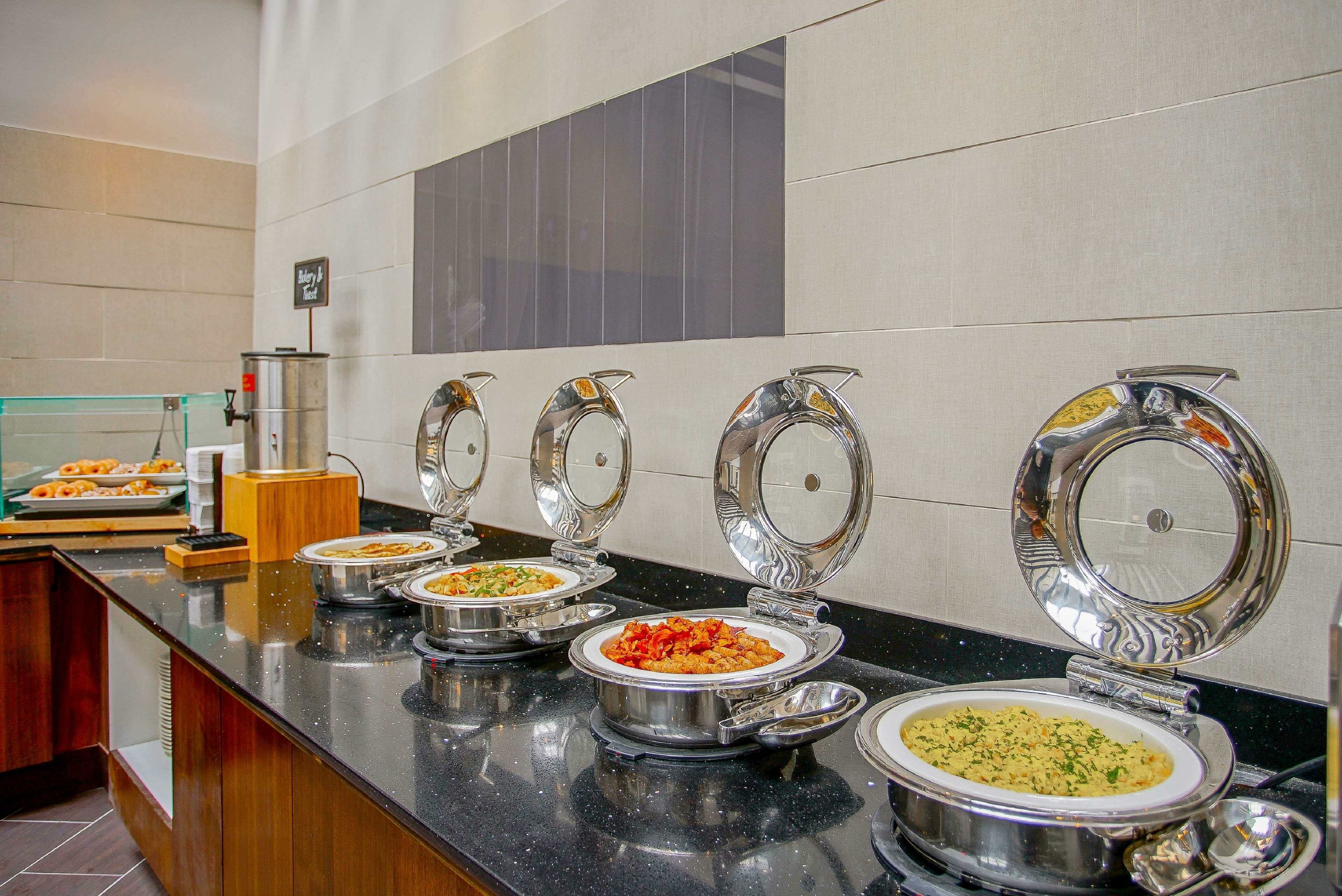 Фото Embassy Suites by Hilton San Antonio Nw I-10