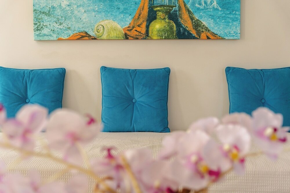 Фото Mitos Suites