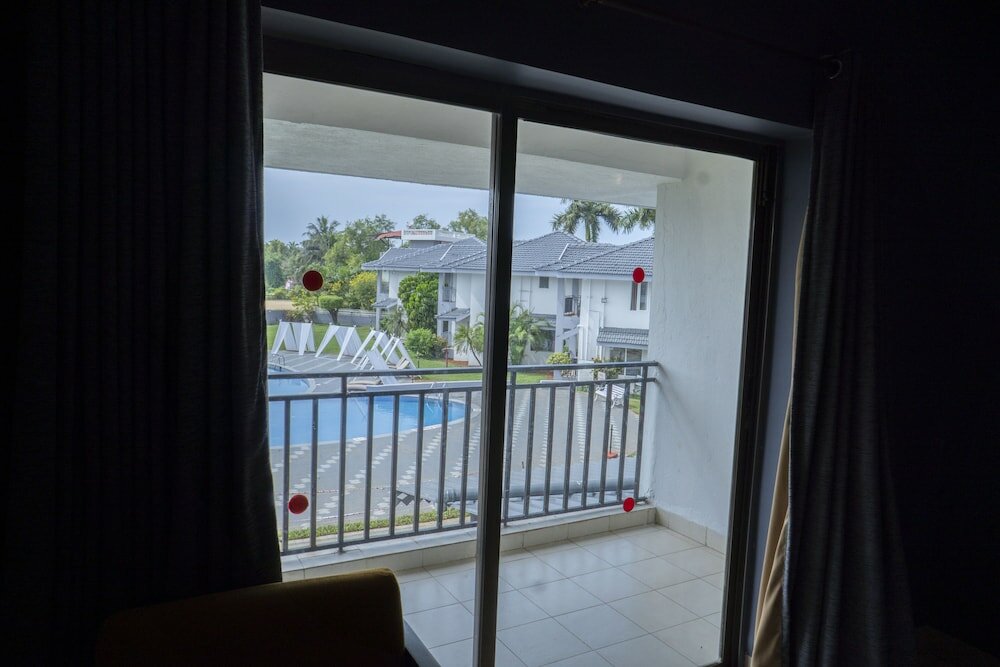 Фото Regenta Baywatch Resort Goa