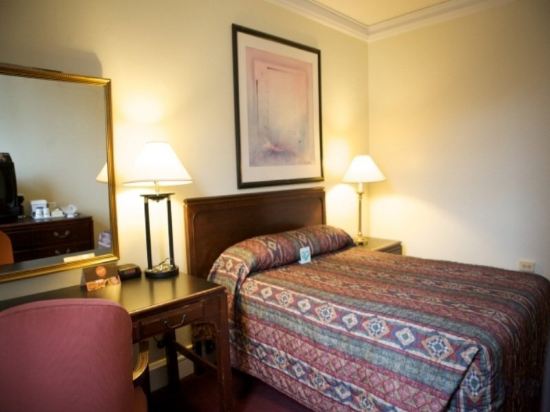 Фото Travelodge by Wyndham Downtown Chicago