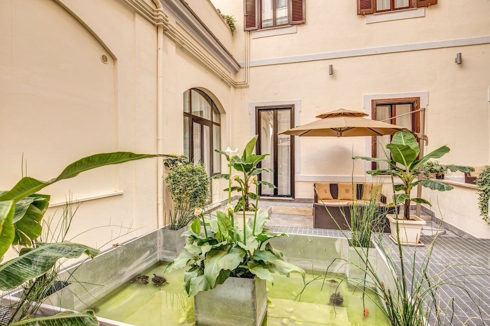 Фото Hotel 87 EightySeven