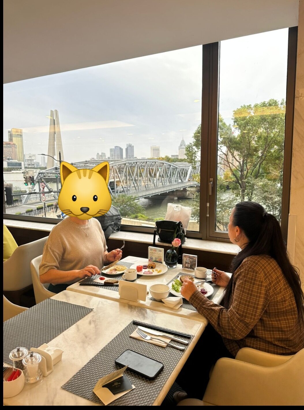 Фото Broadway Mansions Hotel