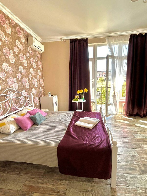 Фото Санни Хаус