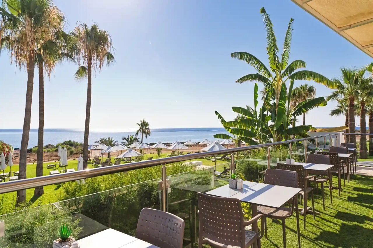 Фото Leonardo Crystal CoveHotel & Spa by the Sea