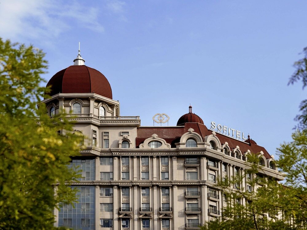 Фото отеля 2