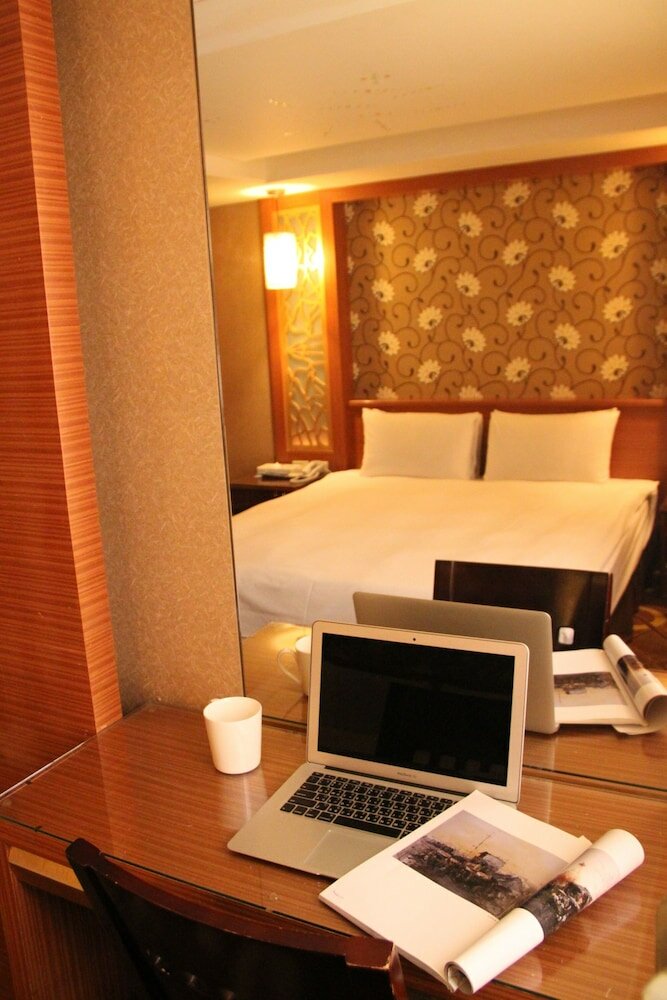 Фото Crystal Hotel