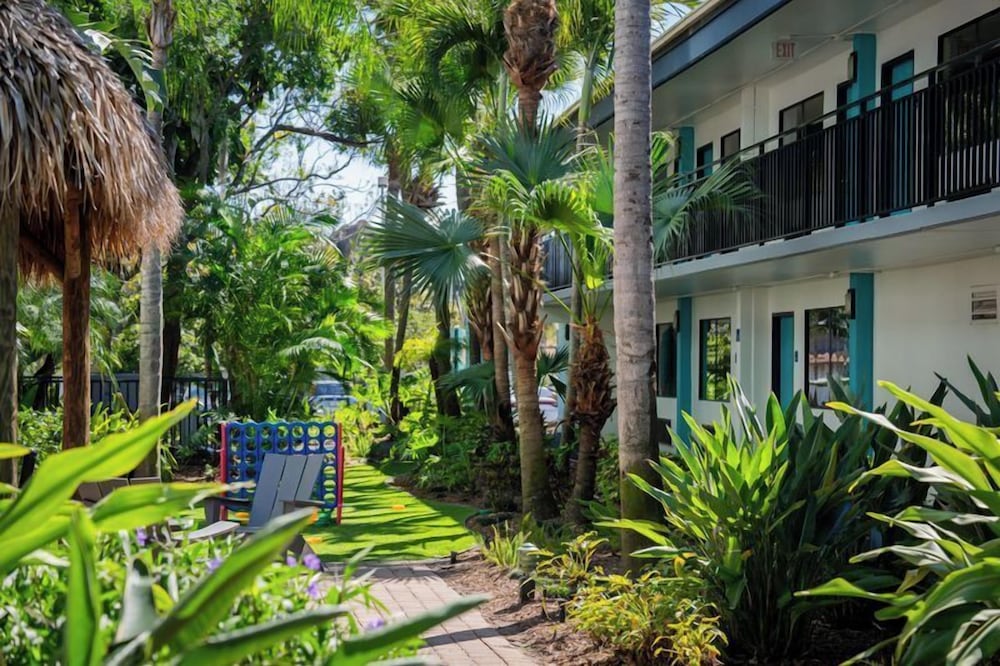 Фото CoCo Key Hotel and Water Resort