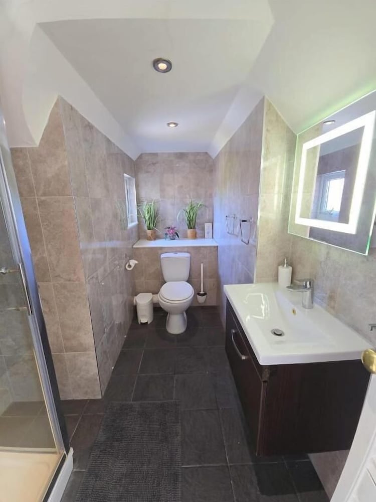 Фото Glendevon House Hotel