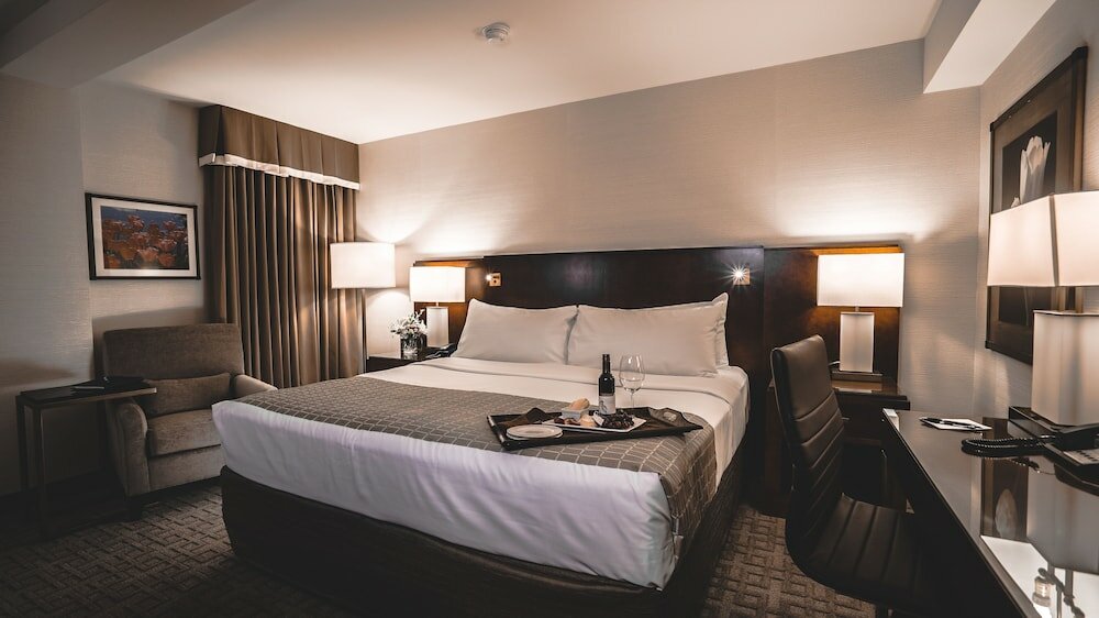 Фото Lord Elgin Hotel