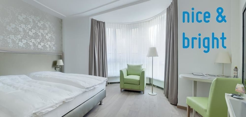 Фото Platzhirsch Zürich- Downtown Boutique Hotel & Sushi Lounge