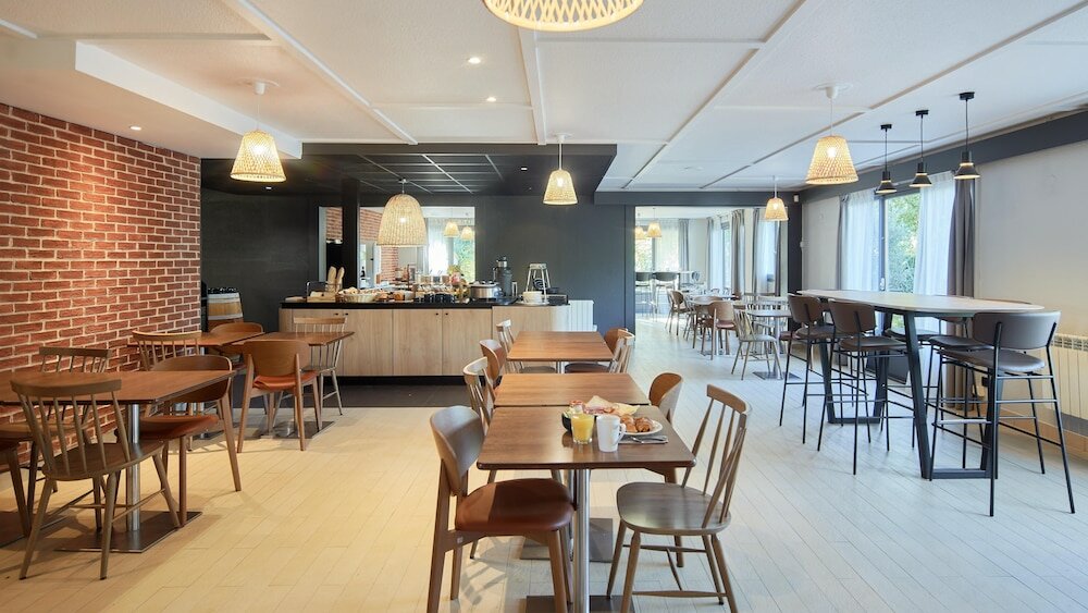 Фото Campanile Cergy Pontoise