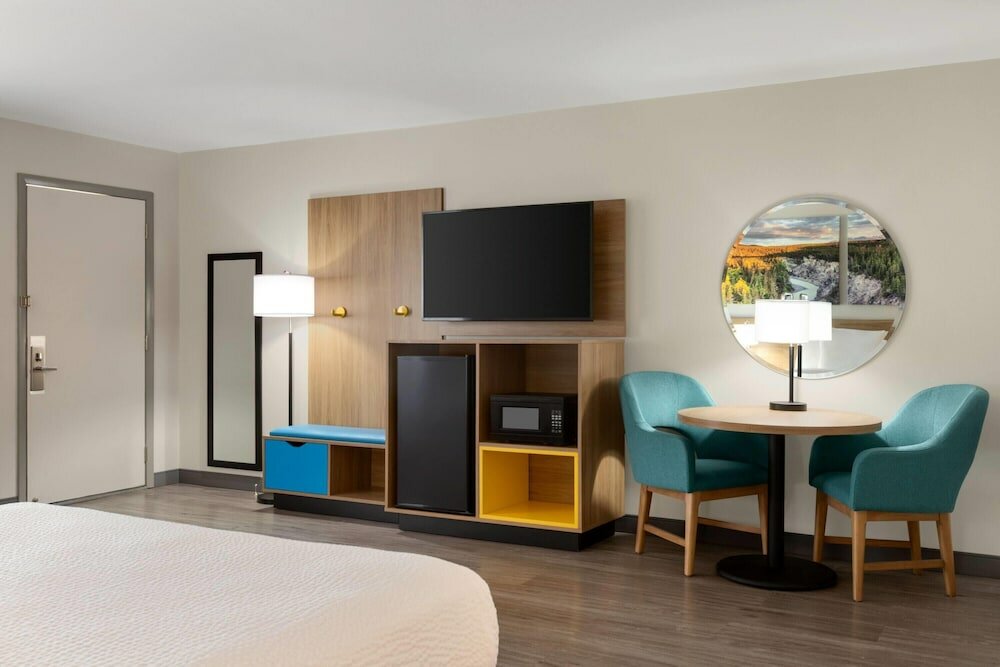 Фото Days Inn by Wyndham Worland