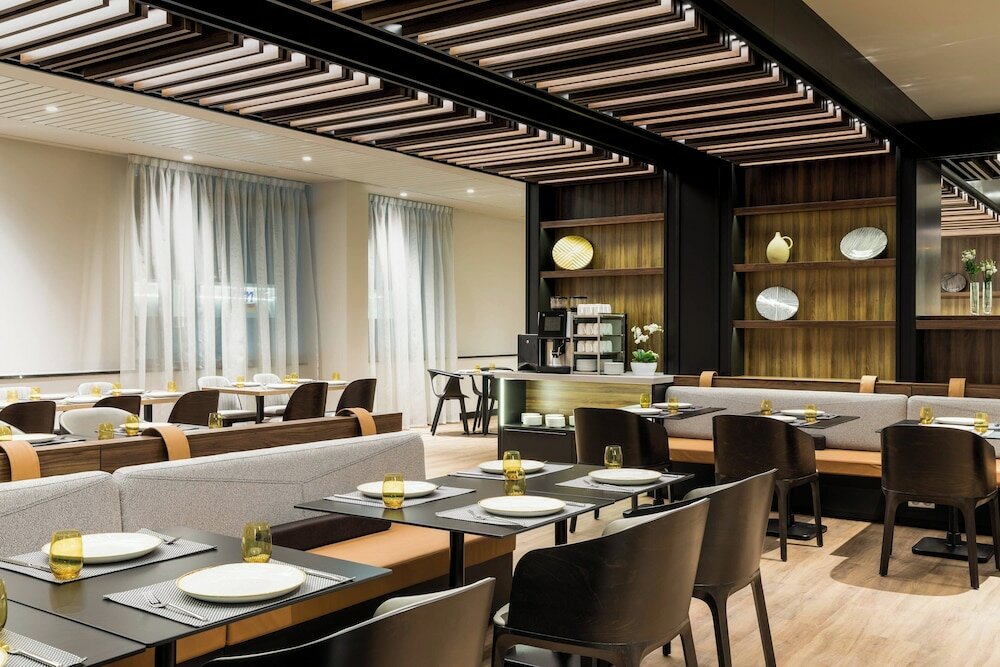 Фото АС Hotel by Marriott Bratislava Old Town