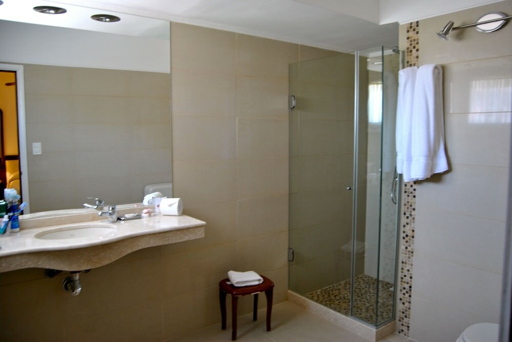 Фото Iberia Hotel